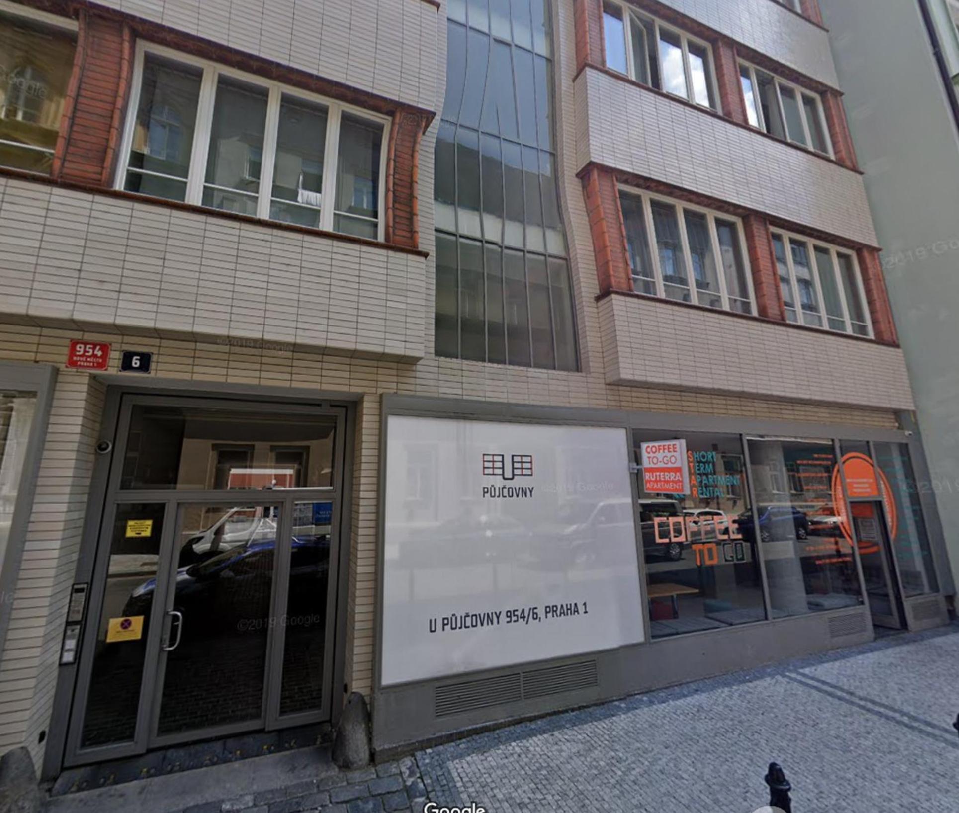 Executive Bright Apt. By Ruterra Praha Bagian luar foto
