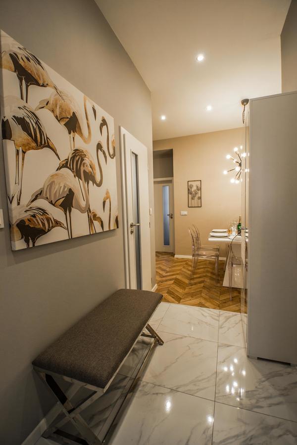 Executive Bright Apt. By Ruterra Praha Bagian luar foto