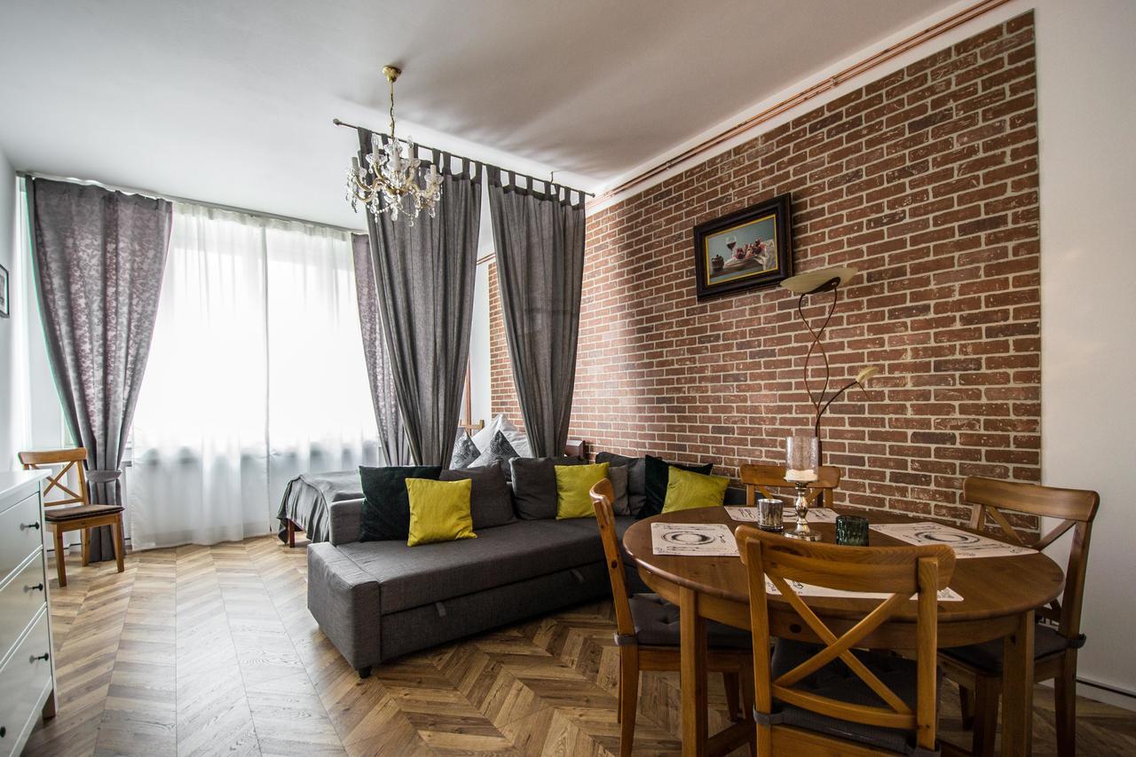 Executive Bright Apt. By Ruterra Praha Bagian luar foto